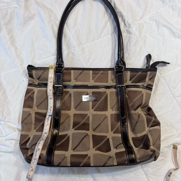 Nine & Co. Tan and Brown Patterned Tote - Picture 4 of 4